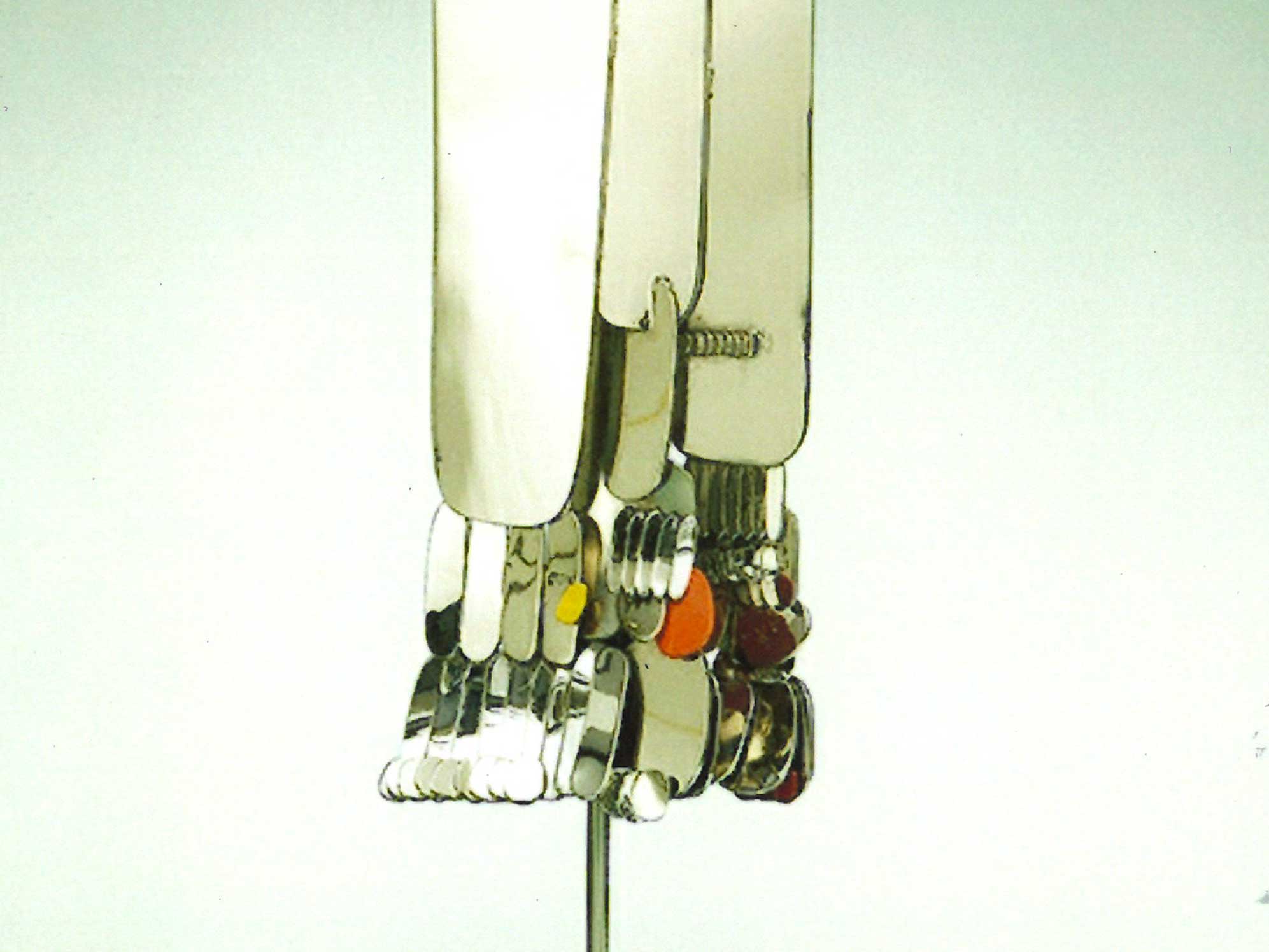 PAGINE DI PENSIERO 1992 1992, ottone cromato e smaltato, cm. 90x30x10